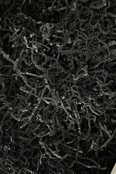 Verahed Crop Z Zigzag Pelur Crop Paper 1000 Gr Black Color Ornamental Filling Material 1 Kg Black Paper