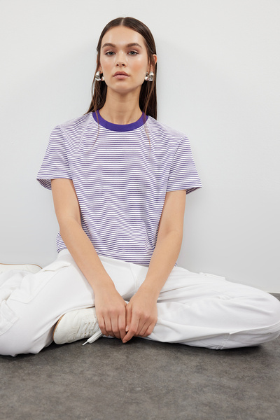 Trendyol Collection Tricou tricotat cu decolteu rotund, cu dungi premium, de ...