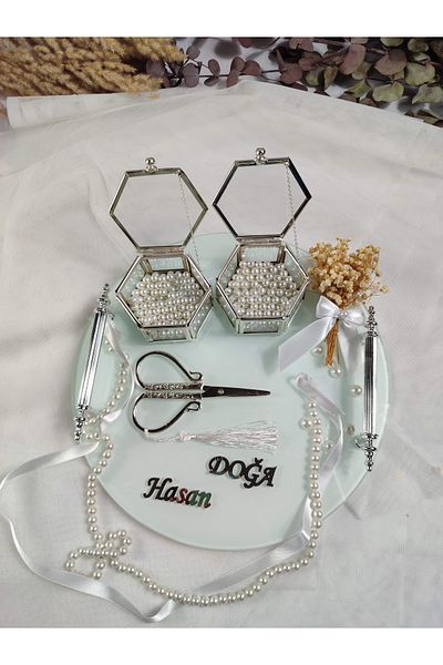 Basic Creation White Prompt-tray - Detailed Prompt Tray with AcceSSorieS and PearlS