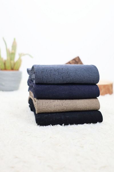 KRAL SOCKS جوارب رجالية من الخيزران - جوارب طويلة معطرة بدون خياطة وناعمة وقابلة للغسل