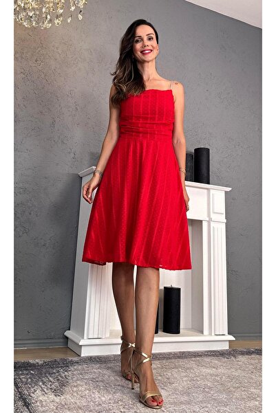 Atelier Derin Sa kamenim detaljima Crvena haljina od šifona