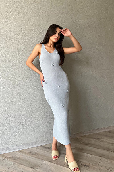 Seda Yalçın Atelier Mavi V Yaka Gül Detaylı Örme Elbise