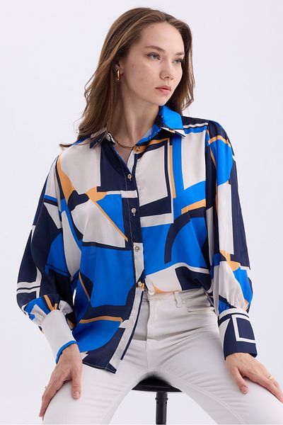 MD trend Cămașă de damă din satin supradimensionat cu modele geometrice - Detaliu cu mânecă cu balon și pe umeri
