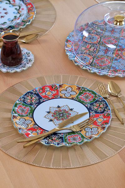 Glore Lusaka 6-Person Gold Gilded Glass Serving Plate Set