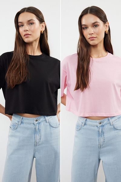 Trendyol Collection Fekete-rózsaszín 2 csomag - 100% pamut kényelmesen illeszkedő Crop póló TWOSS24TS00224