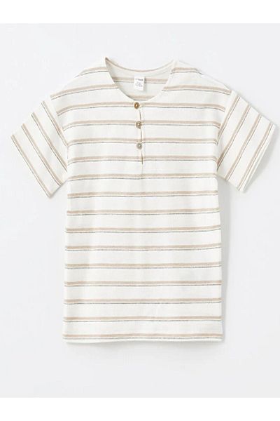 LC Waikiki LCW Baby Crew Neck T-Shirt and Shorts for Baby Boy - Set of 2