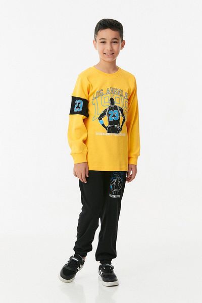 Kids yellow sweatsuit 2025