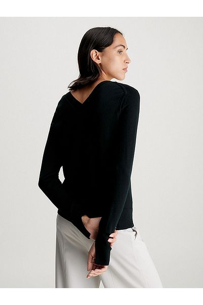 Calvin Klein Women's Long-sleeved Daily Use Regular-fit Black Sweater K20K206793-BEH