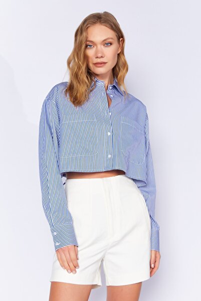 Manche Сакс Риза с двойни джобове и детайли на предната част, подходяща за офиса