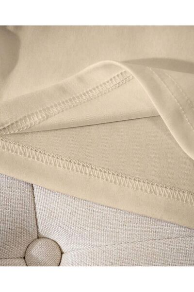 FAVORİST Tričko Basic Cotton Wear Out s výstřihem do V – jednoduchý vzor