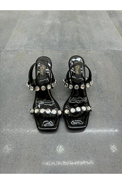 DİVA Γυναικεία παπούτσια με τακούνι Diva Black Stone με λεπτομέρειες