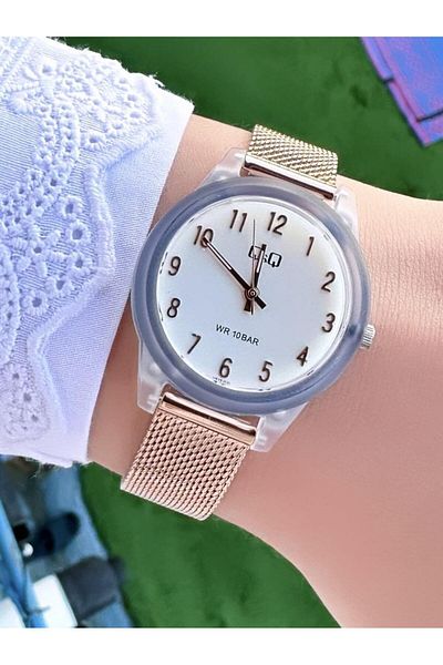 Q&Q Women's Straw Cord Wristwatch