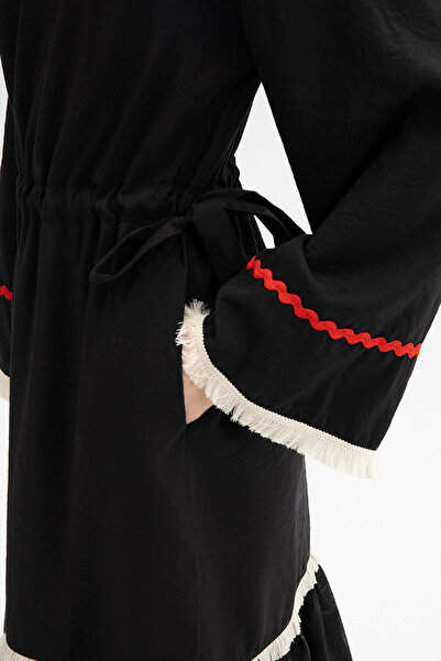 Touché Privé Φούντα Λεπτομερές φόρεμα Kupra