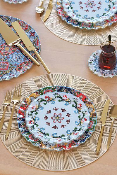 Glore Lusaka 6-Person Gold Gilded Glass Serving Plate Set