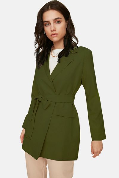 Trendyol Modest Khaki Belted Pocket Detaillierte Blazer-Webjacke TCTAW22CK0031