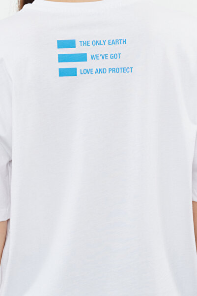 Trendyol Collection Tricou tricotat alb, mai durabil, 100% bumbac, imprimat relaxat/confortabil TWOSS24TS00152