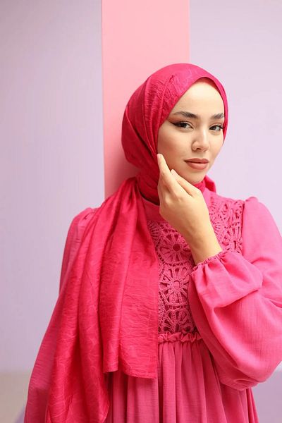 Silk Home Prime 78004-23 Model Shawl