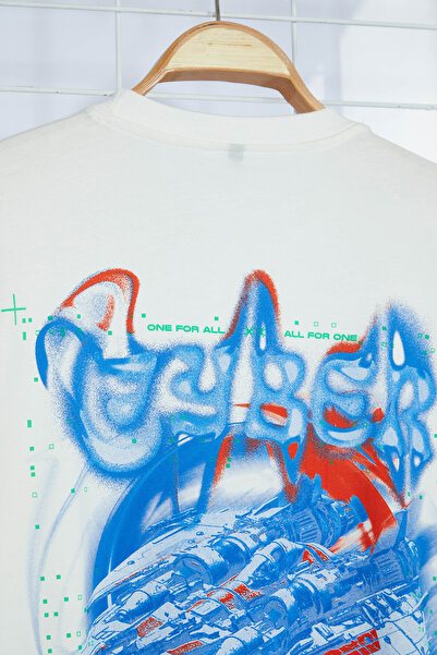 Trendyol Collection Ecru Oversize/Wide Cut Back Space Printed 100% Cotton T-shirt TMNSS24TS00017