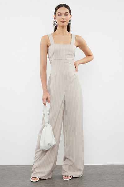Trendyol Collection Maxi-Jumpsuit mit gewebten Steinträgern - TWOSS24TU00062