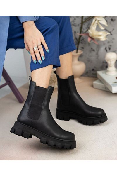 Demashoes Cizme negre de damă cu detalii din cauciuc
