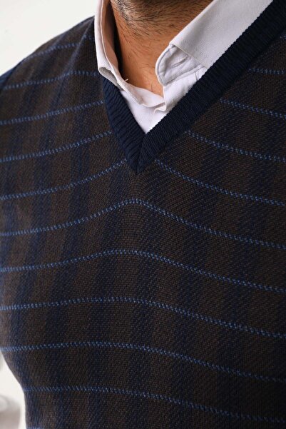 Pelikan Men's V-Neck Wool Sweater 4P13 Navy Blue