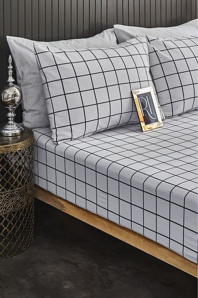 esseHM White Cotton Elastic Checkered Sheet Set - Single/Double/King Size
