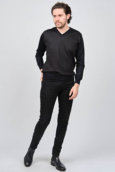 Woolen World Мъжки пуловер с V-образно деколте и шарки от вълна