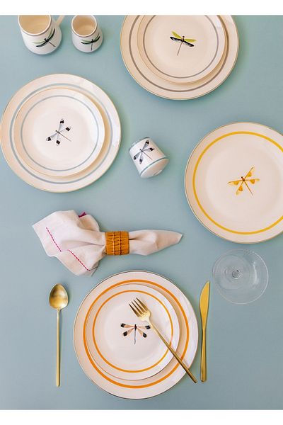 The Mia Dragonfly Serving Plate for 6 People