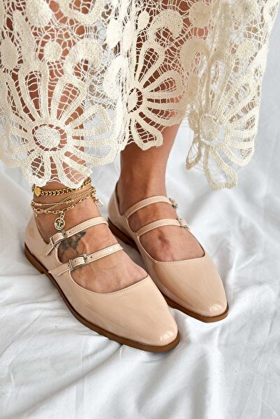 Shoebutik Bej Dorothy Rugan - Жіночі туфлі на плоскій підошві з ремінцем