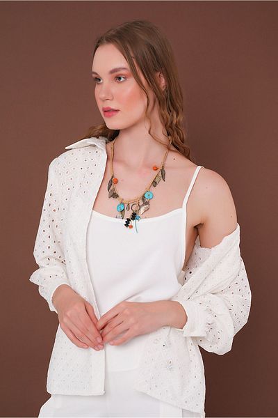 Yake Set cămașă albă brodata cu pantaloni de corp