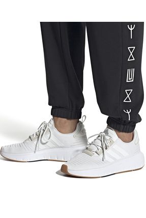 Swift adidas white shop