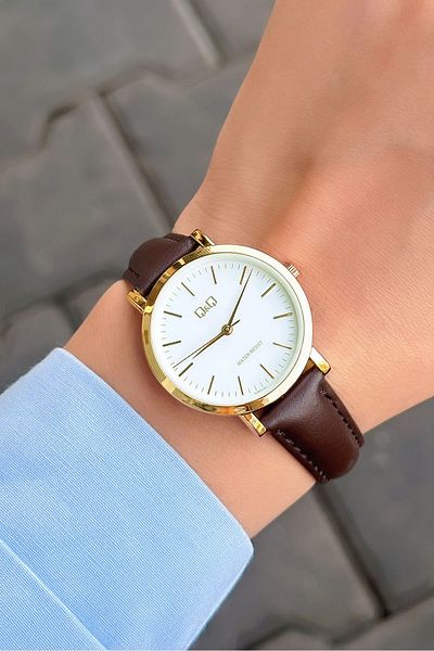 Q&Q 3 ATM Waterproof Leather Band Women's Wristwatch