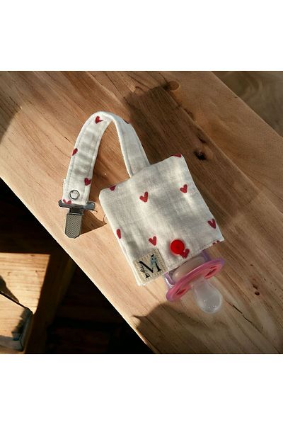 Medusa Kids Heart Patterned Muslin Fabric Covered Pacifier Strap