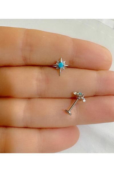 Arescollection 1 Piece Piercing Earrings with BLUE Rhinestones - Front Installation, Flat Tragus Helix, Earlobe and Cartilage Compatible