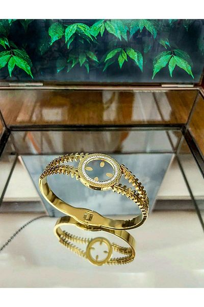 The Collection Anti-tarnish Steel Quarter Clamp Bracelet with Tail Pattern Quarter Bracelet