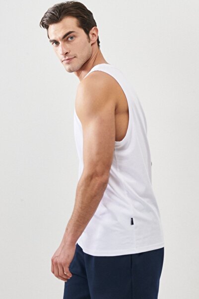 AC&Co / Altınyıldız Classics Ανδρικό αθλητικό μπλουζάκι αθλητή με στενό κοψίδι σε λευκό και στενό λαιμό