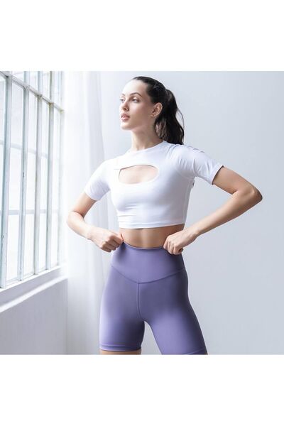 lismina Beyaz Göğsü Pencereli Kısa Kollu Spor Tişört ( Sporcu Büstiyer )