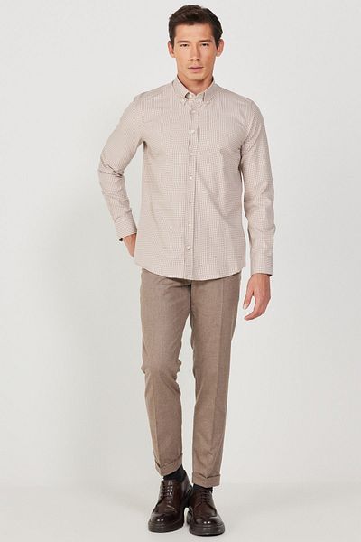 ALTINYILDIZ CLASSICS Beige-weißes Slim Fit-Hemd aus Baumwolle mit Karomuster und geknöpftem Kragen für Herren