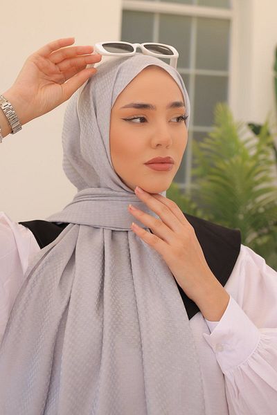 Silk Home Twinkle Shawl Model 50003-04