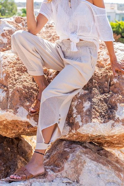 Güneşkızı Γυναικείο παντελόνι Shalwar σε μπεζ ελαστική μέση με κουμπιά από διχτυωτό ύφασμα Rsd3038