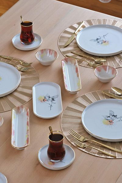 Glore Sunset Gold - Gilded 32 Piece Ceramic Breakfast Set for 6 People