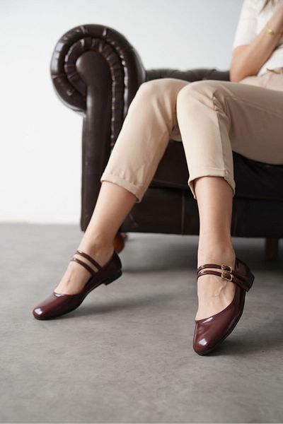 Afilli Stiletto de damă din piele lacuită burgundă - vârf rotund închis confortabil, pantofi de balerină cu talpă plată la modă