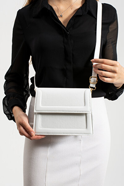 ESTUTE Kadın Çapraz Asmalı Ve  Elden Tutmalı Çanta