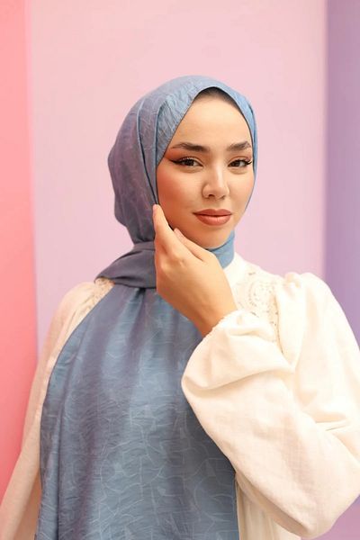 Silk Home Prime 78004-19 Model Shawl