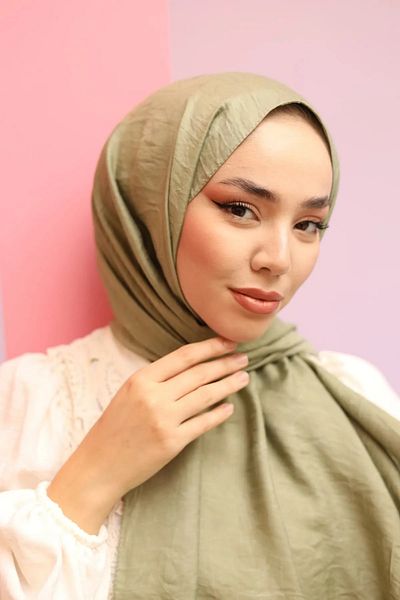 Silk Home Prime 78004-15 Model Shawl