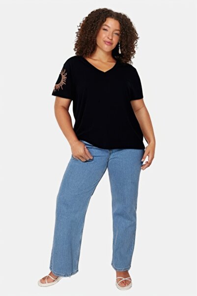 Trendyol Curve Black Crew Neck Embroidered Sleeve - 100% Cotton Wide Cut T-Shirt