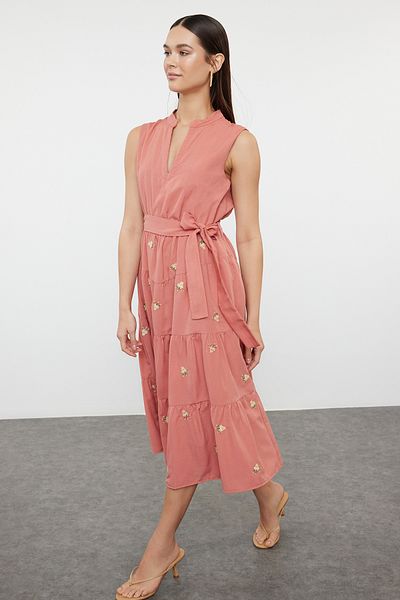 Trendyol Collection Csempe A-vonalú hímzéses bélésű Midi szőtt ruha TWOSS24EL00879