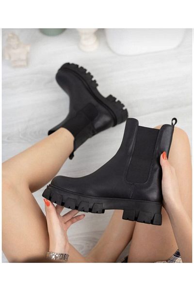 Demashoes Cizme negre de damă cu detalii din cauciuc
