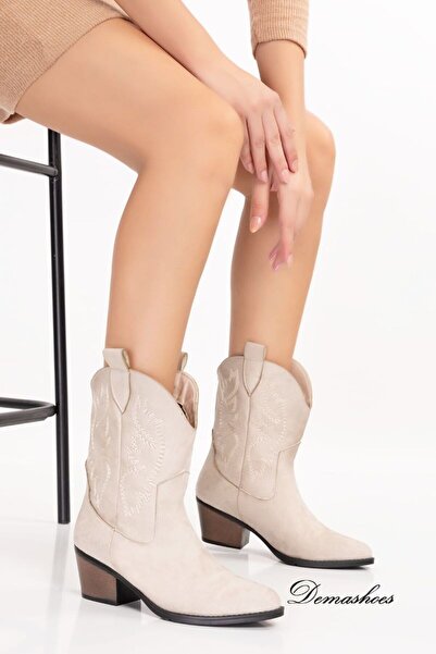 Demashoes Rövid bézs velúr hímzett Western női cowboy csizma