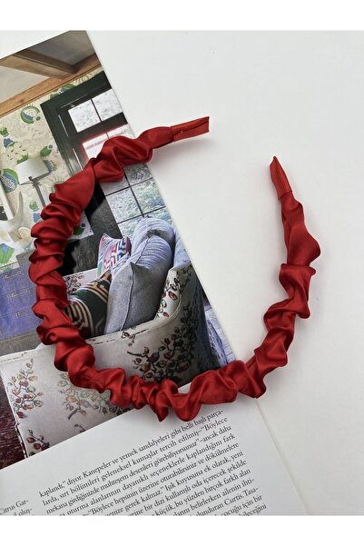 modernist Kırmızı Saten Büzgülü Taç Seti